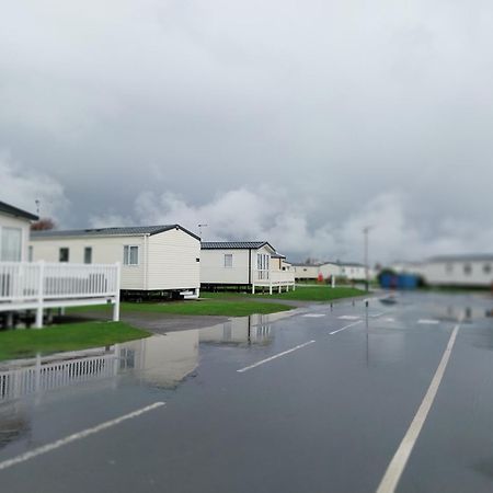 Willowway168, Tranquility Family Home Camber 外观 照片